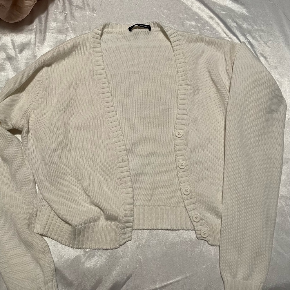 BRANDY MELVILLE SWEATER